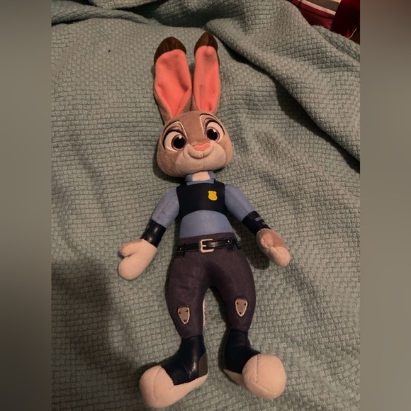 Disney store Zootopia Judy Hopps Plush Police Officer Cop Bunny Rabbit Doll 16" - Picture 1 of 8